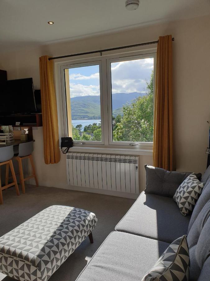Number 6 Apartment Форт Уилям Екстериор снимка