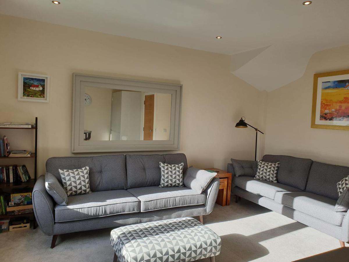 Number 6 Apartment Форт Уилям Екстериор снимка