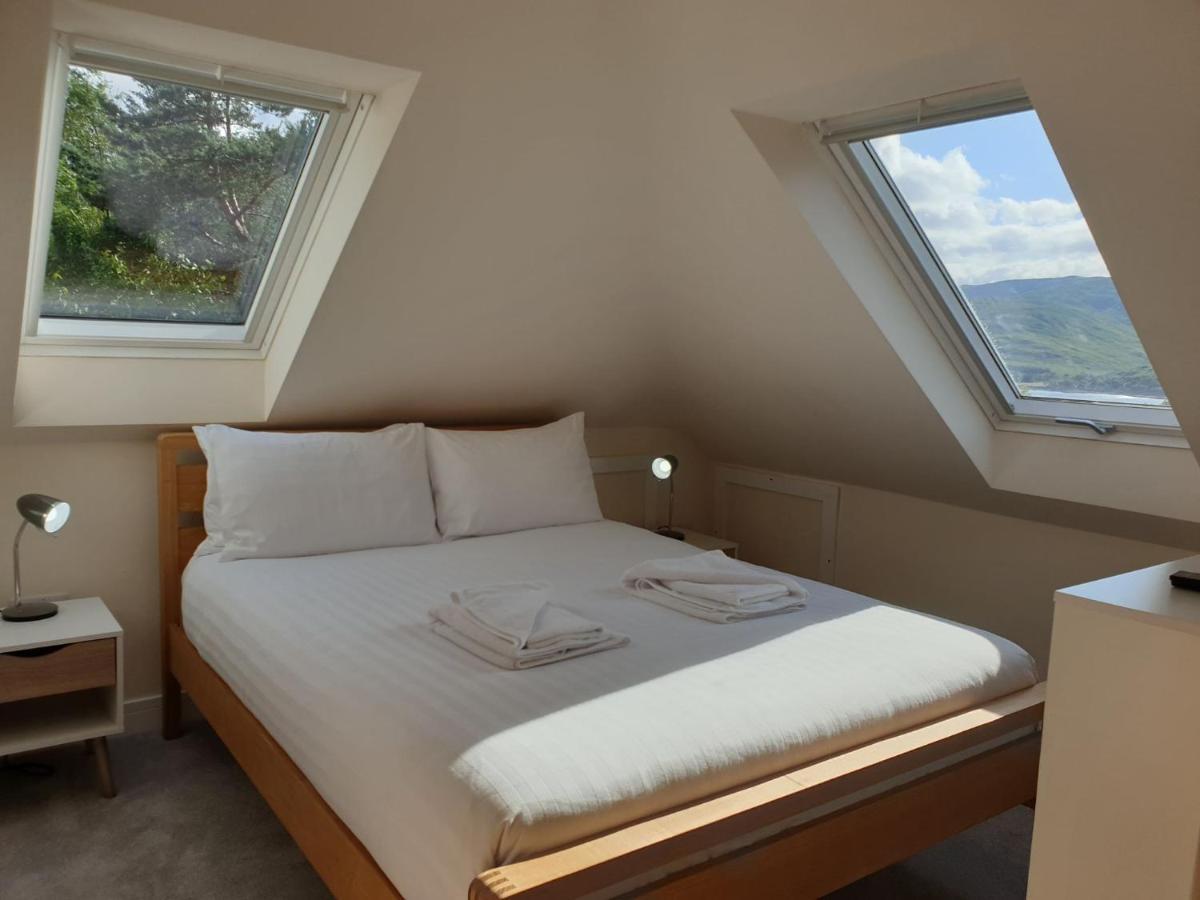 Number 6 Apartment Форт Уилям Екстериор снимка