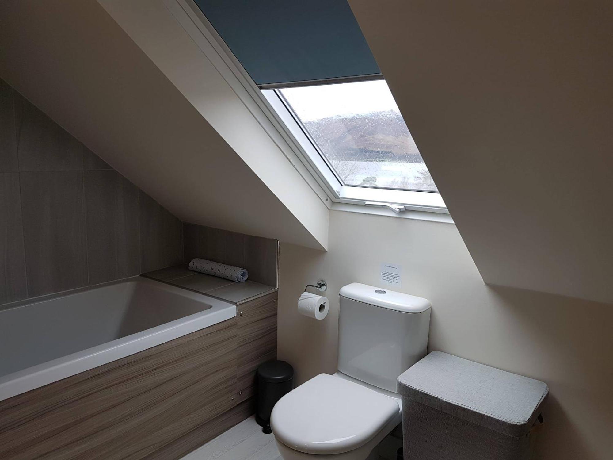 Number 6 Apartment Форт Уилям Екстериор снимка