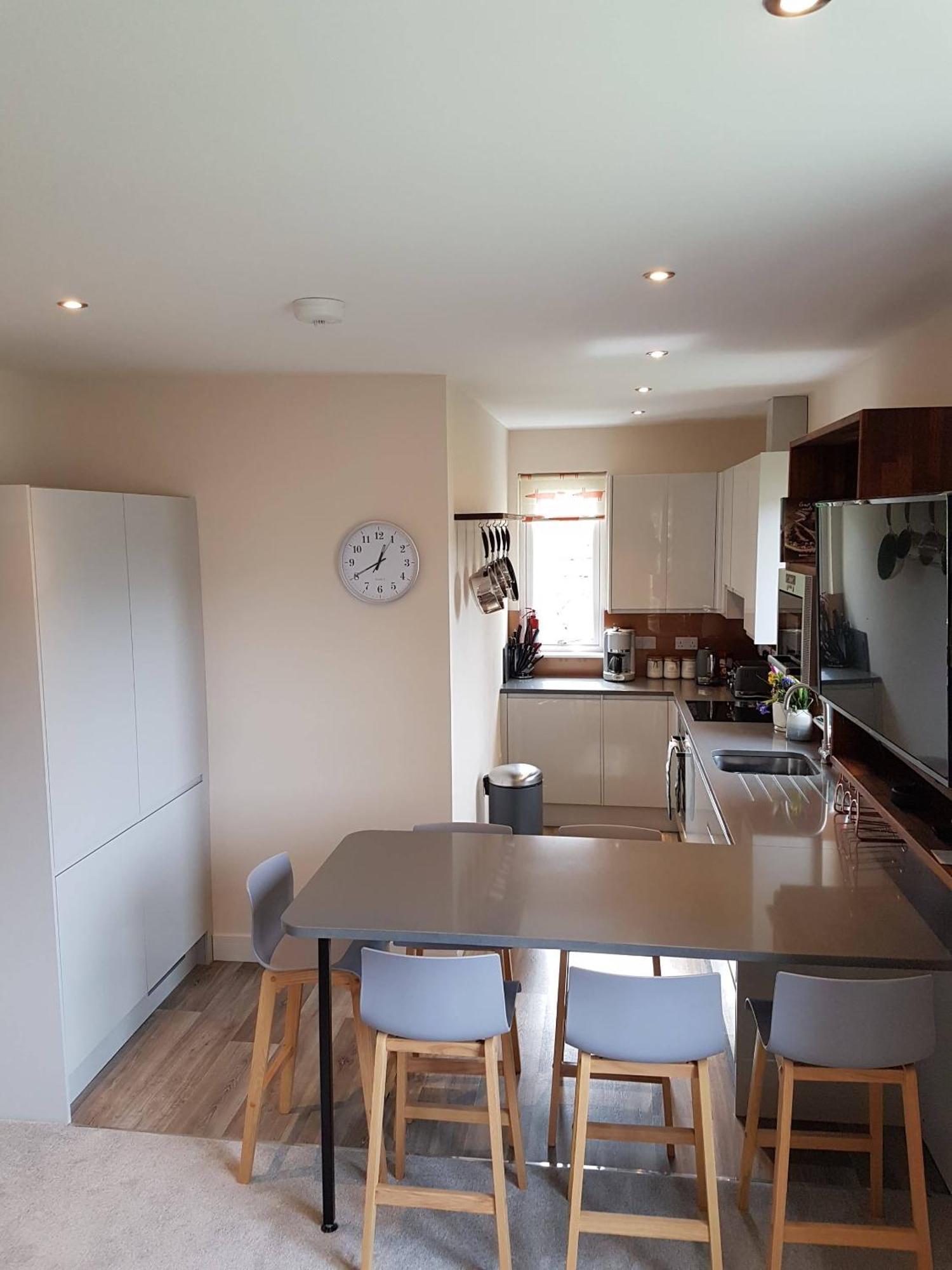 Number 6 Apartment Форт Уилям Екстериор снимка